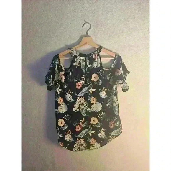 Off shoulder floral print top - Picture 4 of 5